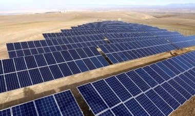 اصفهان .. بناء اكبر محطة للطاقة الشمسية في ايران