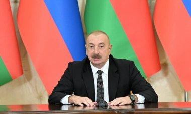 الرئيس الاذربيجاني "الهام علييف" بناء الجسر الحدودي بين ايران واذربيجان سيستكمل هذا العام.