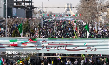 مسيرات جماهيرية في ارجاء الجمهورية الاسلامية، لاحياء الذكرى 46 لانتصار الثورة الاسلامية في ايران.