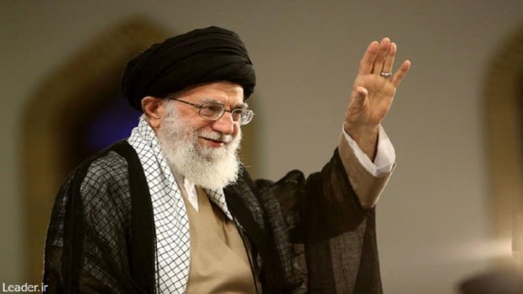 السيد الخامنئي، مسيرات 22 بهمن انتفاضة شعبية تعكس قدرة الشعب الإيراني على مواجهة التحديا