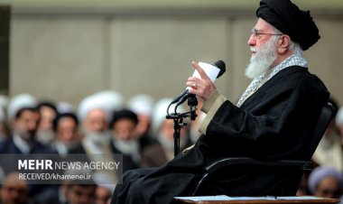 المرشد الاعلى ألسيد الخامنئي : إصرار بعض الحكومات المستبدة على المفاوضات ليس من أجل حل القضايا، بل من أجل الهيمنة