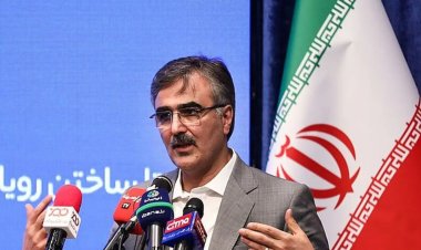 رئيس البنك المركزي: الاقتصاد الإيراني ينمو بنسبة 3.7٪ خلال 9 أشهر