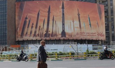 إيران تحذر من مهاجمتها وتتوعد برد حاسم وموسكو تتخذ موقفاً