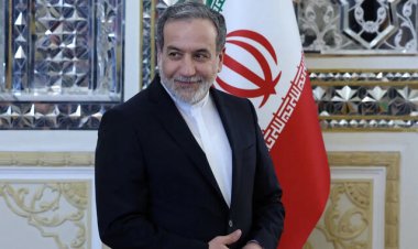 عراقجي: المباحثات مع أمریکا تسیر علی مسارها الصحیح.. متفائلون بحذر