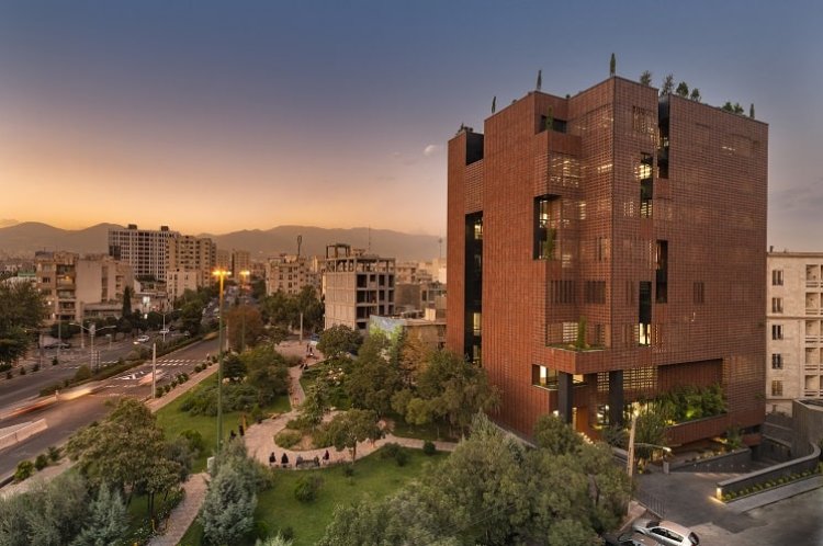 جامعة شريف تتصدر الجامعات الإيـ.رانية في تصنيف "تايمز" 2025