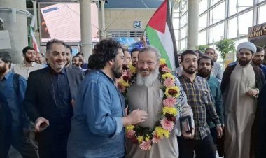 السلطات السعودية تفرج عن حجة الإسلام قاسميان بعد أن انتقدها في عقر دارها .