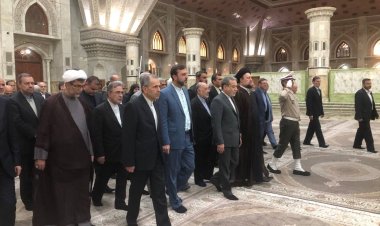 من مرقد الامام الخميني  :الخارجية الايرانية حق الشعب الايراني في تخصيب اليورانيوم ولن نقبل بالهيمنة والإملاءات الخارجية