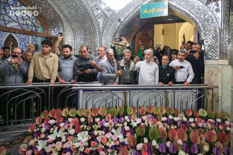 المرقد الرضوي يستضيف ملايين الزوار احتفالا بعيد ميلاد الامام الضامن الرؤوف