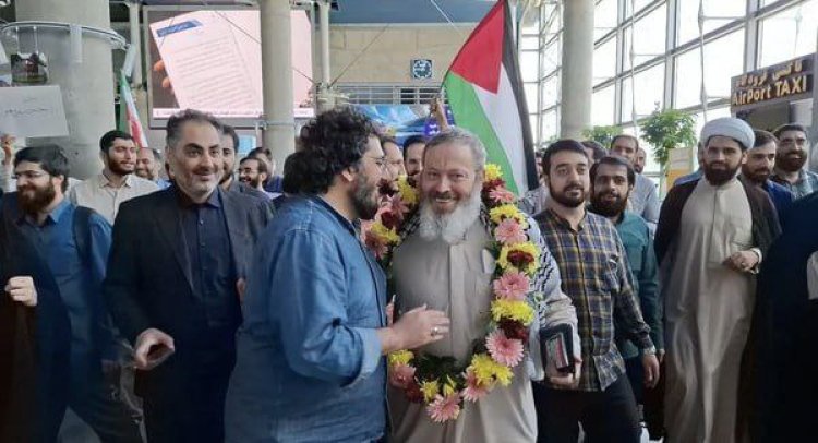 السلطات السعودية تفرج عن حجة الإسلام قاسميان بعد أن انتقدها في عقر دارها .