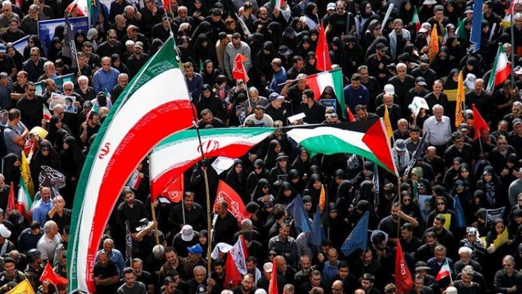 علماء السنة في ايران يوقعون على وثيقة تؤكد وجوب المقاومة بوجه العدوان الصهيوني