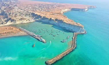 إيران.. بزشكيان يعود لفكرة نقل العاصمة طهران الى مكران  لمواجهة أزمة المياه