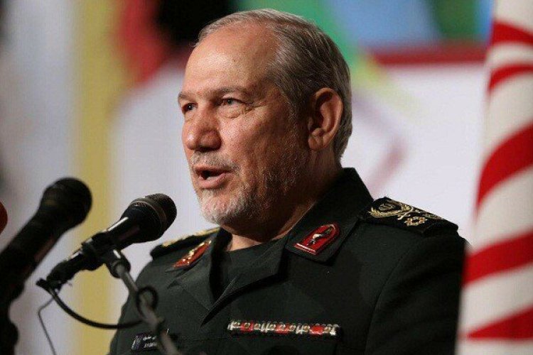 اللواء صفوي یحذر من أي تهدید ضد إيران من شمال العراق