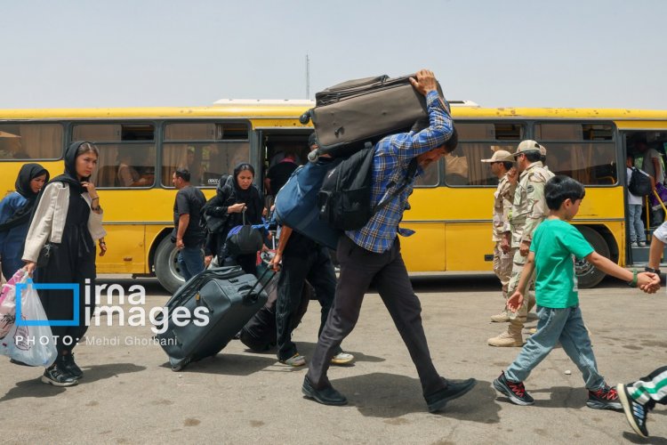 إحصائيات رسمية… إيران تعلن ترحيل 700 ألف مهاجر أفغاني خلال 4 أشهر