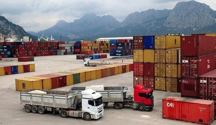 إيران تحقق صادرات غير نفطية بـ11.6 مليار دولار في الربيع رغم الحظر