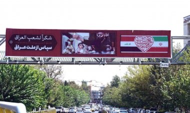 بالصور : نشر لوحات شكر للشعب العراقي وللمواكب الحسينية في شوارع طهران بعد انتهاء مراسم زيارة الأربعين