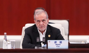 بزشكيان: ربط ميناء تشابهار بالسكك الحديدية سيحدث تحولا مهما في ربط الصين وآسيا الوسطى بالمحيط الهندي