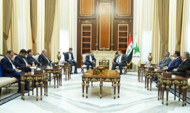وفد دبلوماسي إيراني يبحث في بغداد تعزيز التعاون المشترك بين البلدين