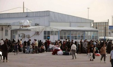 إيران… ترحيل المهاجرين يساهم في خفض استهلاك الخبز والإيجارات وخلو الفصول الدراسية