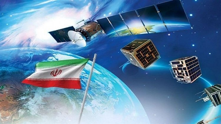 رئيس منظمة الفضاء: العلم الإيراني سيرفرف على سطح القمر وسنطلق 20 قمراً صناعياً