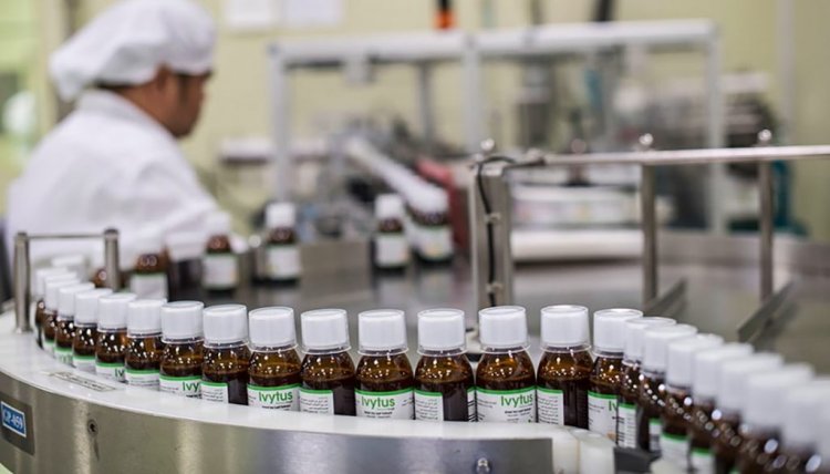 إيران تحقق اكتفاءً ذاتيًا يتجاوز الـ 90% في إنتاج الأدوية