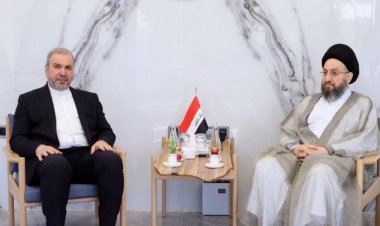 آل صادق يبحث مع  الحكيم سبل تعزيز العلاقات الثنائية بين ايران والعراق