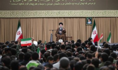 قائد الثورة الاسلامية : الخلاف بين الجمهورية الإسلامية وامريكا جوهري، وليس تكتيكيا