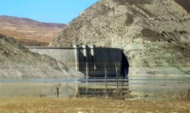 إيران.. سدود المدن الكبرى تقترب من الجفاف الكامل وطهران تدخل “المنطقة الحمراء”