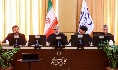 إيران تدرس «الرد المتماثل» على قرار «الوكالة الذرية»