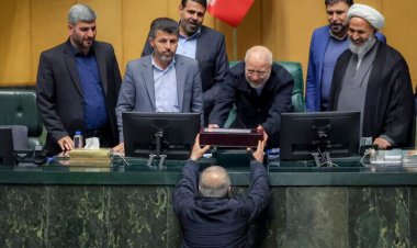 أول ميزانية إيرانية بالريال الجديد بعد حذف 4 أصفار.. ما التفاصيل الأولية