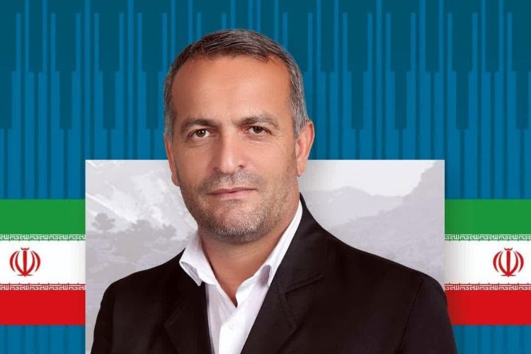 وفاة مؤلمة لابن نائب في البرلمان الإيراني أثناء عمله كعامل توصيل  ( دليفري )