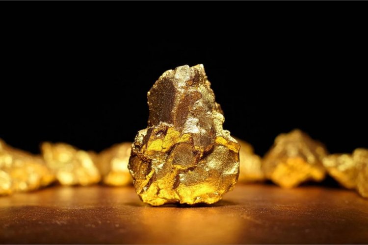 اكتشاف 61 مليون طن من خام الذهب في إيـ ـران