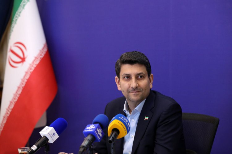 وزير الاتصالات: استقبال الإشارات الأولى للأقمار الصناعية الإيرانية الثلاثة بنجاح