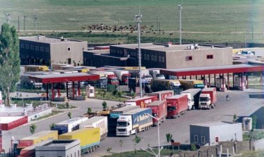 الصادرات الإيرانية تشهد نمواً بـ 7٪ خلال حكومة بزشكيان