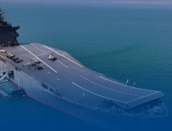 الأقمار الصناعية ترصد تموضع حاملة مسيّرات إيرانية قرب مضيق هرمز