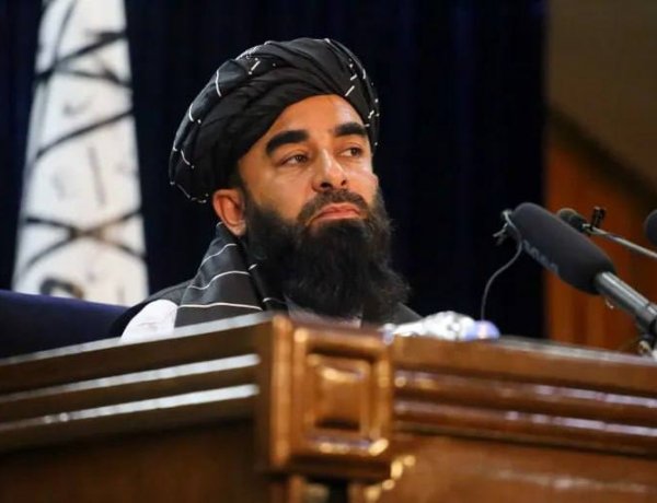 المتحدث باسم حركة طالـ.,ـبان ذبيـ.,ـح الله مجـ.,ـاهد افغانستان   "في حال نشوب حـ.,ـرب بين الولايات المتحدة وإيران، فإن نظام طالـ.,ـبان سيقدم المساعدة لإيران." وشعبها