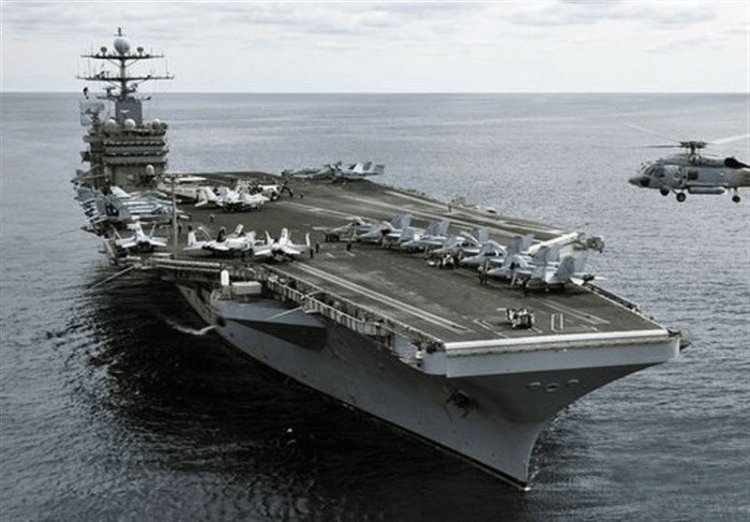 ضابط الاستخبارات الأميركي ريتر: يمكن لإيران إرسال حاملة الطائرات لقاع المحيط