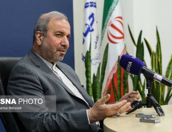 بالفيديو: السفير الإيراني في العراق: مجتبى خامنئي يقود البلاد بصلابة وبوادر النصر تلوح في الأفق