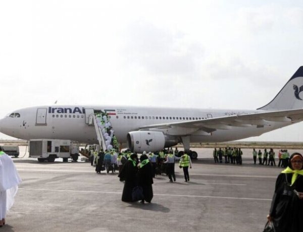 انطلاق أول دفعة من الحجاج الإيرانيين إلى السعودية بعد استئناف الرحلات الجوية