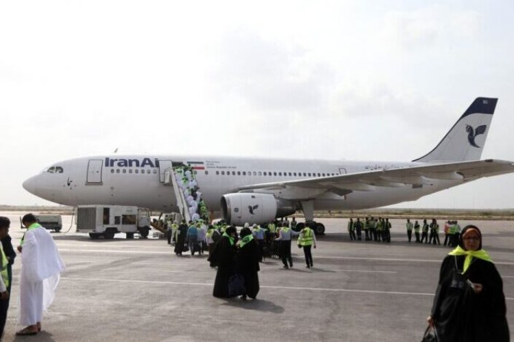 انطلاق أول دفعة من الحجاج الإيرانيين إلى السعودية بعد استئناف الرحلات الجوية