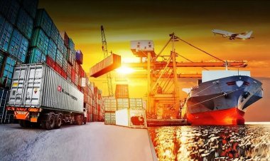 مسؤول إيراني: 73% من صادرات البلاد تُنقل عبر البحر