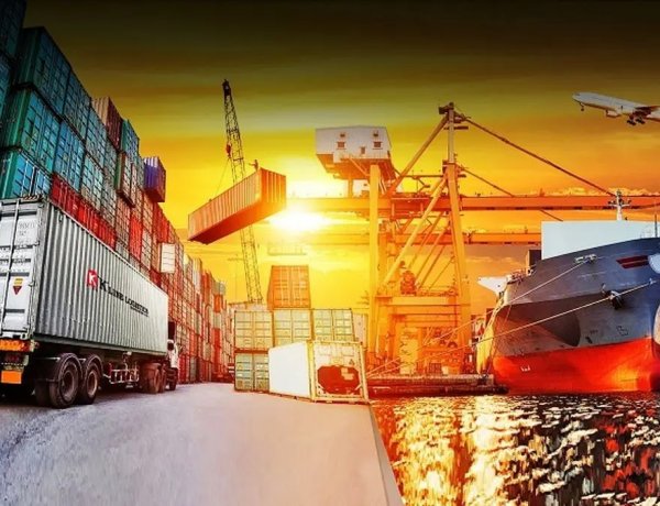 مسؤول إيراني: 73% من صادرات البلاد تُنقل عبر البحر