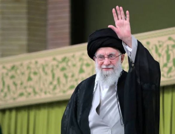 إيران تعلن موعد تشييع السيد علي الخامنئي في العراق